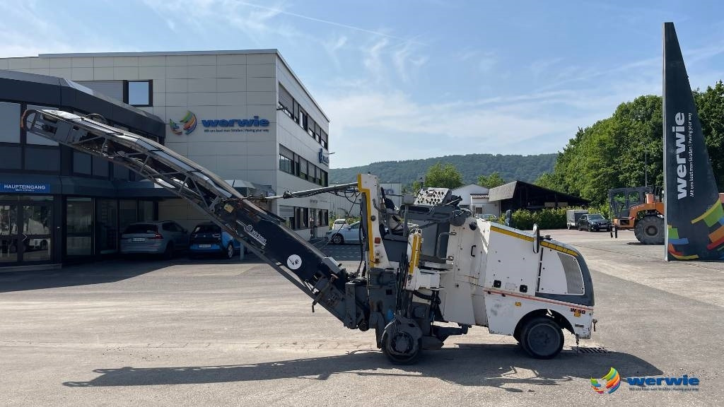 Wirtgen W50 - Fraiseuse à froid: photos 1 Wirtgen W50 - Fraiseuse à froid: photos 1