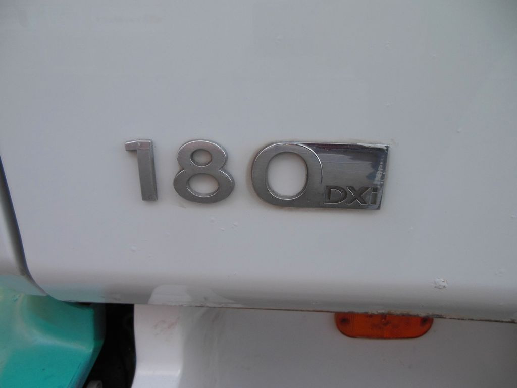 Renault MIDLUM DXI 180.08 - Utilitaire plateau: photos 5 Renault MIDLUM DXI 180.08 - Utilitaire plateau: photos 5