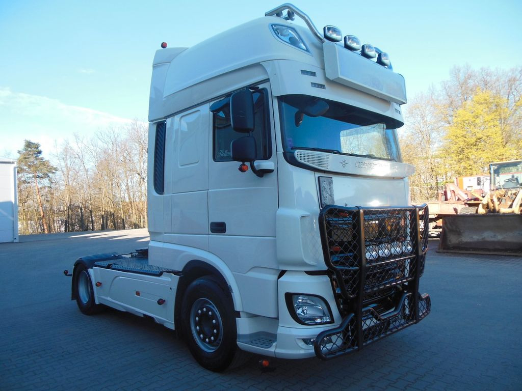 DAF XF106.480 SSC, LIMITED EDITION, STANDKLIMA, TOP! - Tracteur routier: photos 2 DAF XF106.480 SSC, LIMITED EDITION, STANDKLIMA, TOP! - Tracteur routier: photos 2