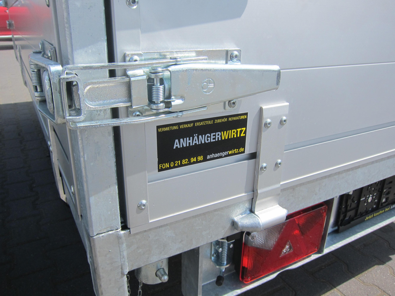 Anssems Kipper KSX 3000 Elektrisch 305x178x30cm Stahlboden niedrig Fahrgestell 3000kg online Aktion - Remorque benne: photos 5 Anssems Kipper KSX 3000 Elektrisch 305x178x30cm Stahlboden niedrig Fahrgestell 3000kg online Aktion - Remorque benne: photos 5