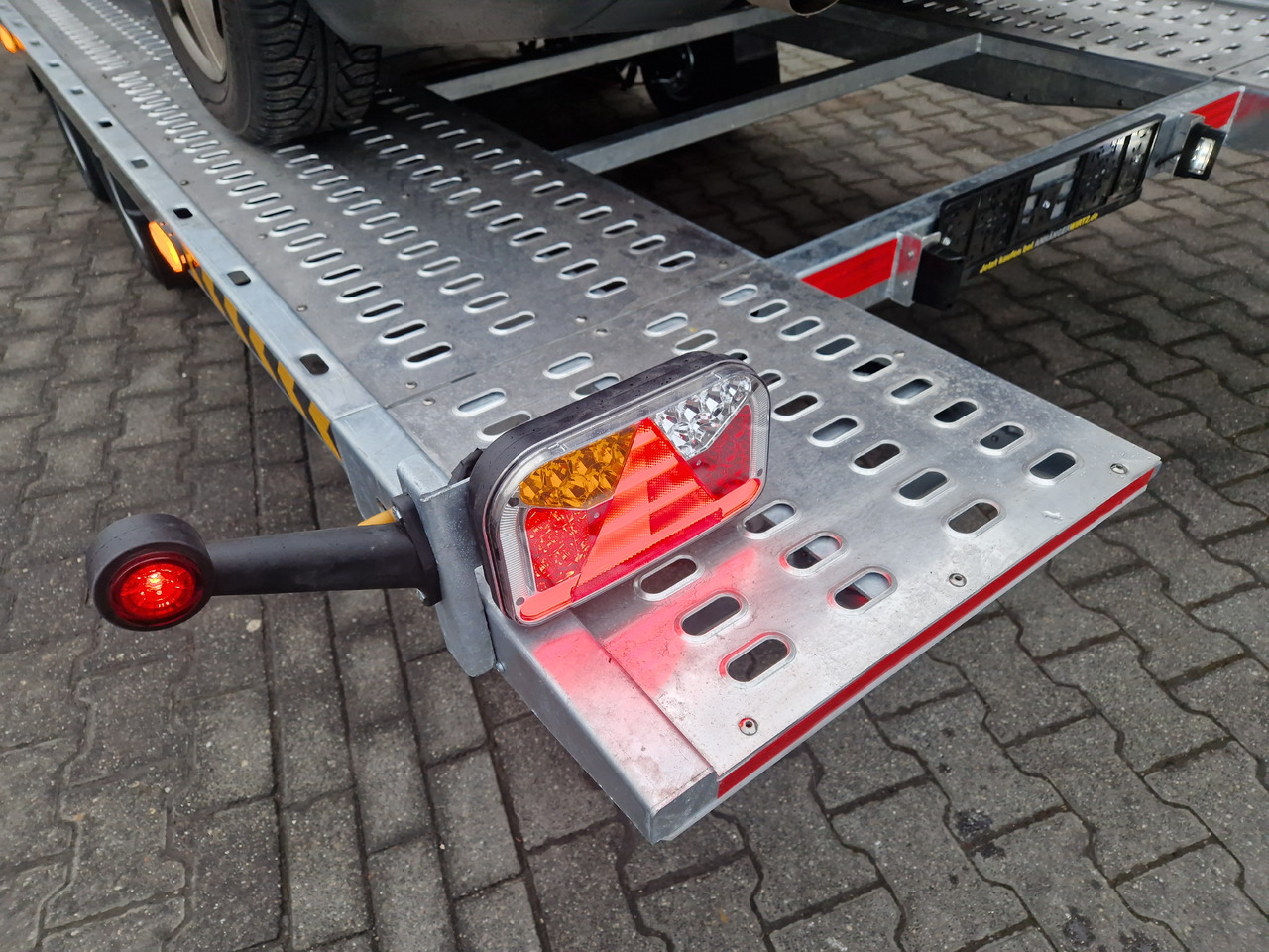 Cartrailer Expert 2745 easyload black 450x216cm ankippbar Winde Reserverad 10" 100km/H 2700kg - Remorque porte-voitures: photos 5 Cartrailer Expert 2745 easyload black 450x216cm ankippbar Winde Reserverad 10" 100km/H 2700kg - Remorque porte-voitures: photos 5