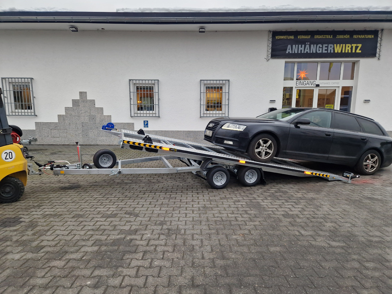 Cartrailer Expert 2745 easyload black 450x216cm ankippbar Winde Reserverad 10" 100km/H 2700kg - Remorque porte-voitures: photos 1 Cartrailer Expert 2745 easyload black 450x216cm ankippbar Winde Reserverad 10" 100km/H 2700kg - Remorque porte-voitures: photos 1