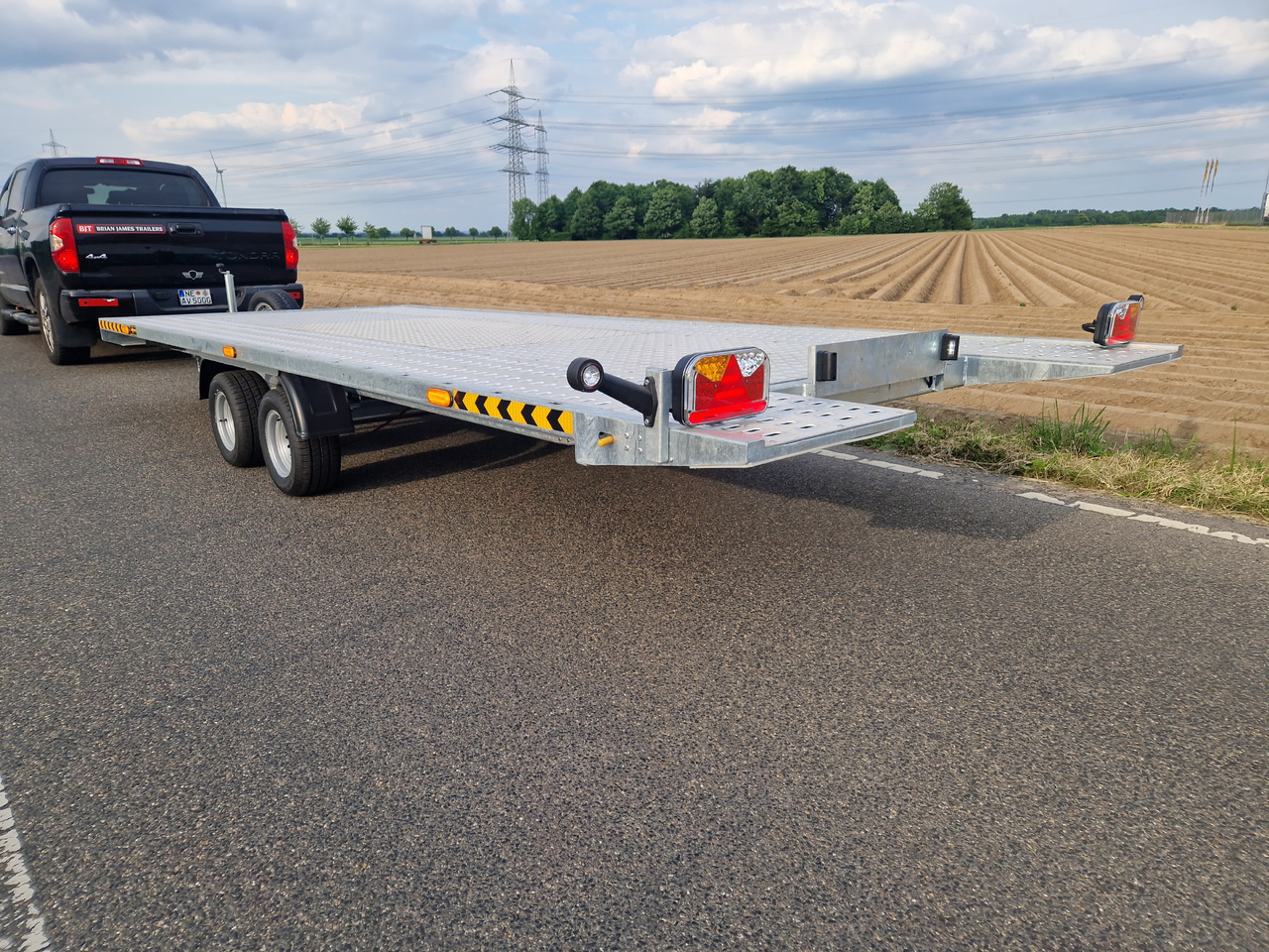 Cartrailer Expert 3050 easyload black 500x216cm Boden ankippbar Winde Resrad 10" 3000kg 100km/H - Remorque porte-voitures: photos 3 Cartrailer Expert 3050 easyload black 500x216cm Boden ankippbar Winde Resrad 10" 3000kg 100km/H - Remorque porte-voitures: photos 3
