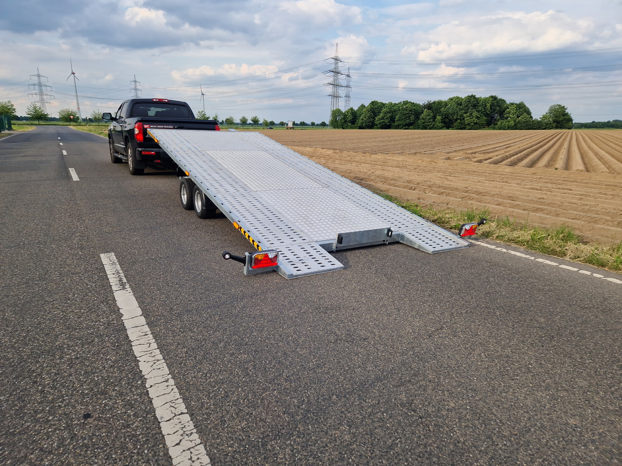 Cartrailer Expert 3050 easyload black 500x216cm Boden ankippbar Winde Resrad 10" 3000kg 100km/H - Remorque porte-voitures: photos 2 Cartrailer Expert 3050 easyload black 500x216cm Boden ankippbar Winde Resrad 10" 3000kg 100km/H - Remorque porte-voitures: photos 2
