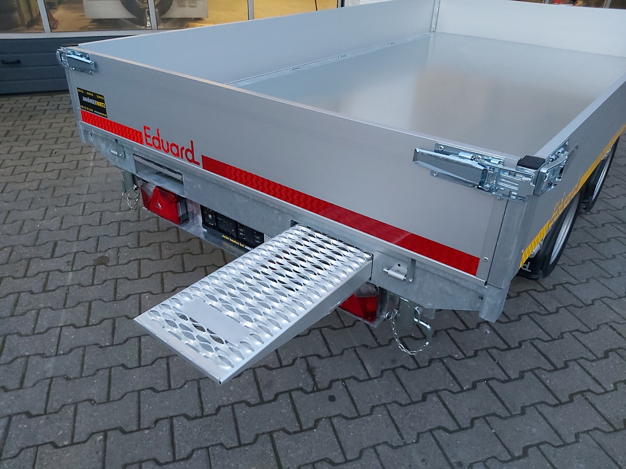 Remorque benne Kipper 330x180x30cm Elektrisch+Notpumpe Rampen Stützen Rahmen+ niedrig 13" (L) 3500kg Abverkauf Vor: photos 10