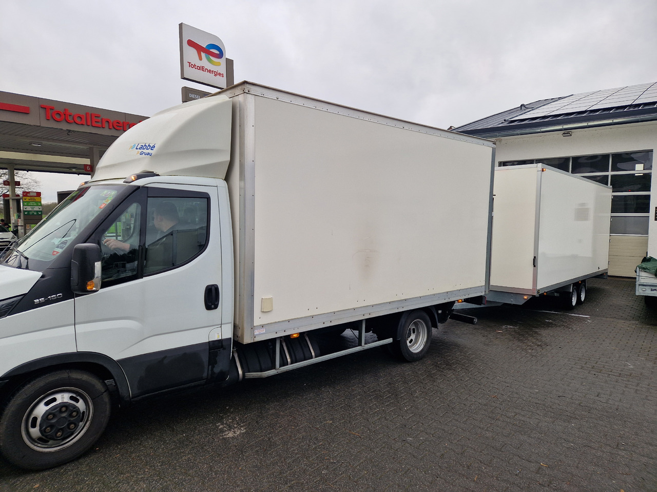 Remorque fourgon Kofferanhänger AZHLC 3560/244 S40 601x244x225cm 13" (XXXL) 3500kg: photos 13 Remorque fourgon Kofferanhänger AZHLC 3560/244 S40 601x244x225cm 13" (XXXL) 3500kg: photos 13