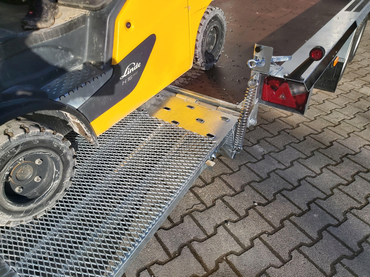 Martz Maschinentransporter BUILDER XL Bau-3 3500/3 400x180x30cm Auffahrklappe Tridem (XL) 3500kg - Remorque porte engin: photos 3 Martz Maschinentransporter BUILDER XL Bau-3 3500/3 400x180x30cm Auffahrklappe Tridem (XL) 3500kg - Remorque porte engin: photos 3