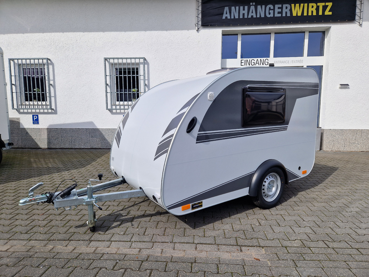 Mini Camper Mini Tommy TMC25 Basic 252x140x121cm 100 km/H 750kg ungebremst Januar AKTION - Caravane: photos 3 Mini Camper Mini Tommy TMC25 Basic 252x140x121cm 100 km/H 750kg ungebremst Januar AKTION - Caravane: photos 3