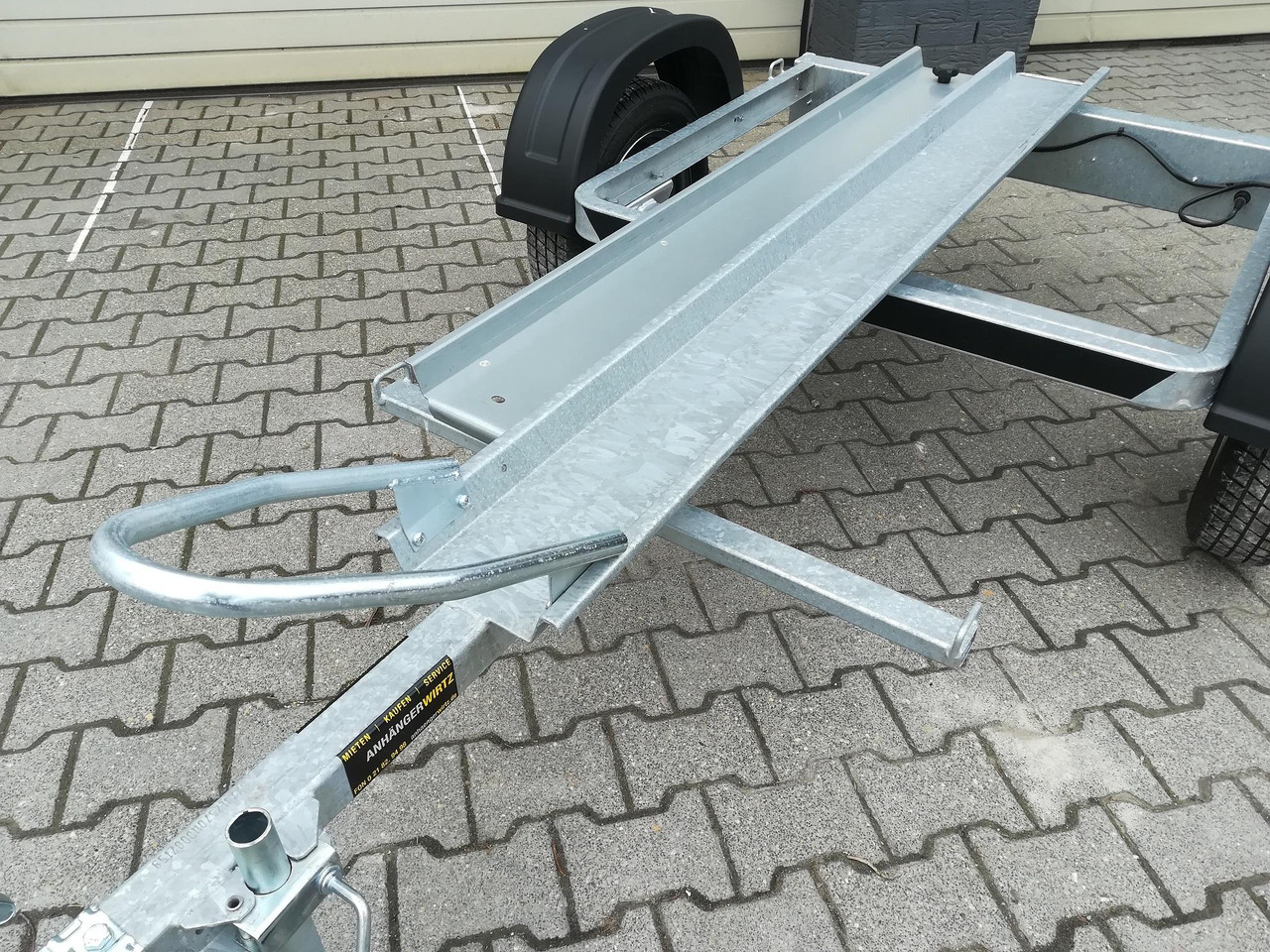 Motorradanhänger Moto 1 750 200x107cm 1ner Motorrad Januar Online Angebot - Remorque pour moto: photos 4 Motorradanhänger Moto 1 750 200x107cm 1ner Motorrad Januar Online Angebot - Remorque pour moto: photos 4