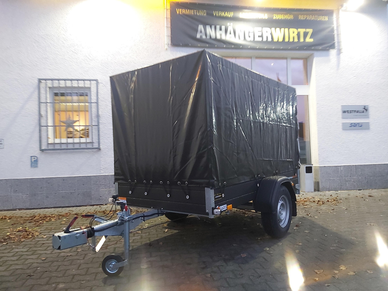 Saris Anhänger DV135 McAlu Pro MP 255x133x150cm Hochplane black (S)1350kg black deal Januar Aktio - Remorque voiture: photos 1 Saris Anhänger DV135 McAlu Pro MP 255x133x150cm Hochplane black (S)1350kg black deal Januar Aktio - Remorque voiture: photos 1