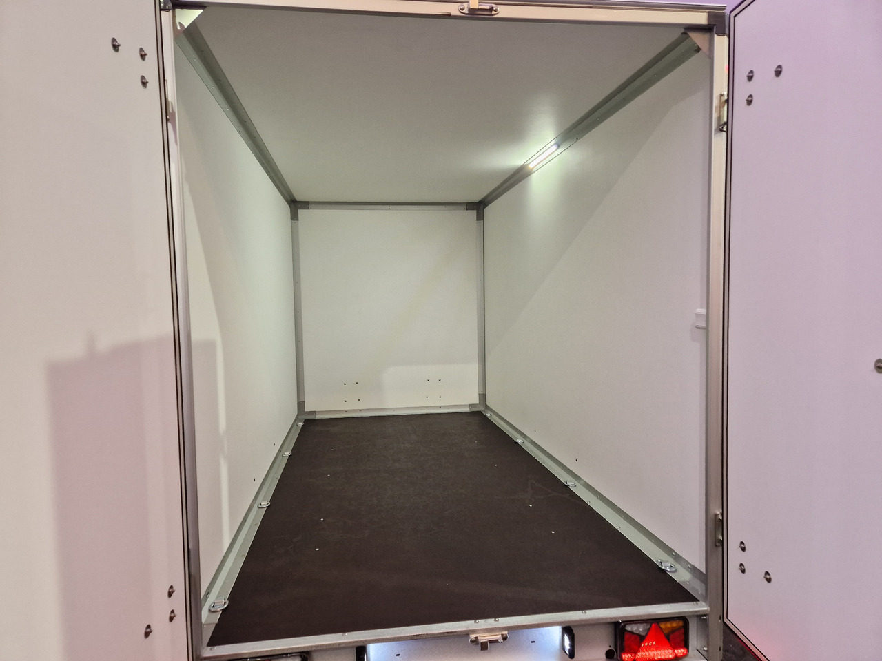 Remorque fourgon Variant 2517 C4 Edition black 346x168x188cm Alufelgen 2500kg 100 km/H: photos 6