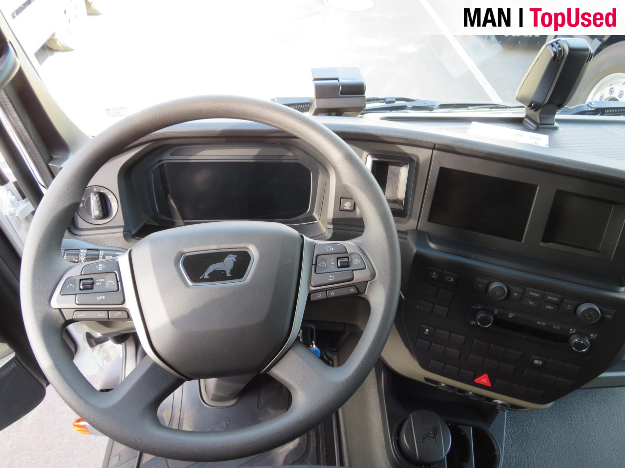 MAN TGL 12.220 4x2 BL CH JUNGE Koffer DHOLLANDIA LBW - Camion fourgon: photos 5 MAN TGL 12.220 4x2 BL CH JUNGE Koffer DHOLLANDIA LBW - Camion fourgon: photos 5