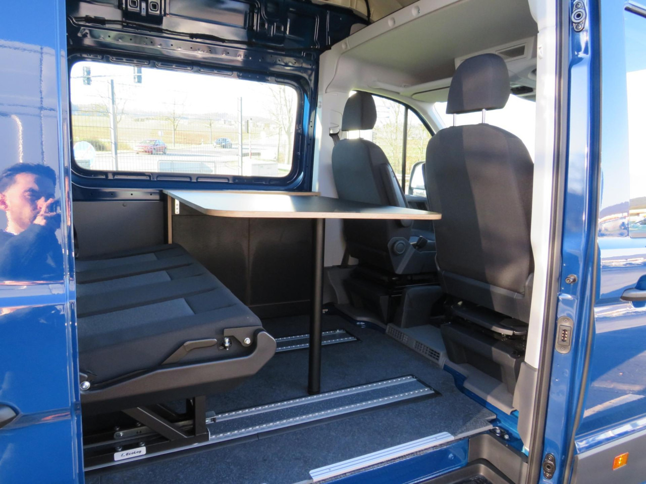 VOLKSWAGEN Crafter 55 L5 Superhochdach Doka BOTT-Ausbau Klima - Fourgon utilitaire: photos 5 VOLKSWAGEN Crafter 55 L5 Superhochdach Doka BOTT-Ausbau Klima - Fourgon utilitaire: photos 5