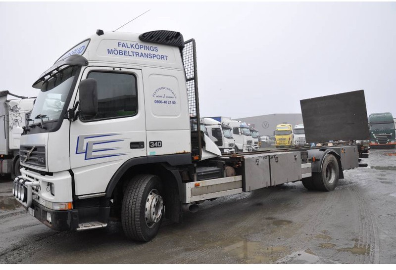 Volvo FM12 380 4X2 - Camion porte-conteneur/ Caisse mobile: photos 2 Volvo FM12 380 4X2 - Camion porte-conteneur/ Caisse mobile: photos 2