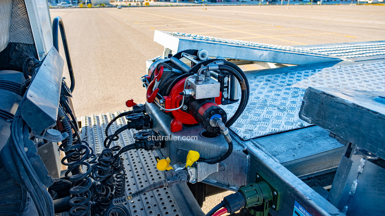 STU 4 Car Carrier Trailer / 2 Axle Car Carrier Trailer - Semi-remorque porte-voitures: photos 3 STU 4 Car Carrier Trailer / 2 Axle Car Carrier Trailer - Semi-remorque porte-voitures: photos 3