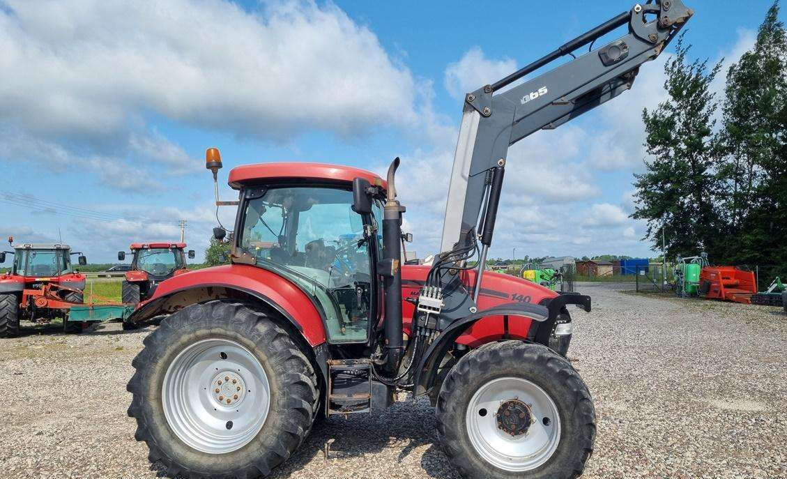 Case-IH 140 Maxxum - Tracteur agricole: photos 4 Case-IH 140 Maxxum - Tracteur agricole: photos 4