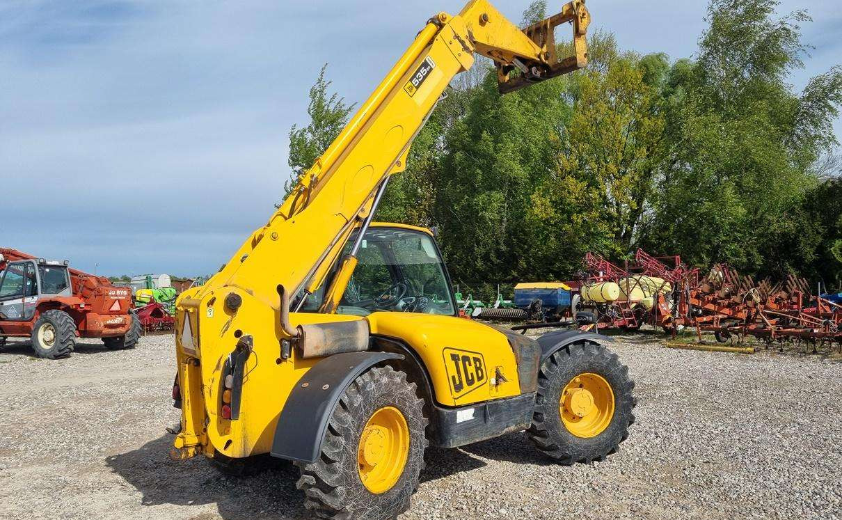 Tracteur agricole JCB 535-95: photos 6
