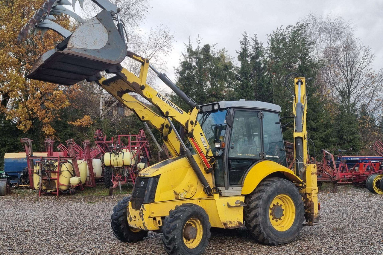 New Holland B110B - Tractopelle: photos 1 New Holland B110B - Tractopelle: photos 1