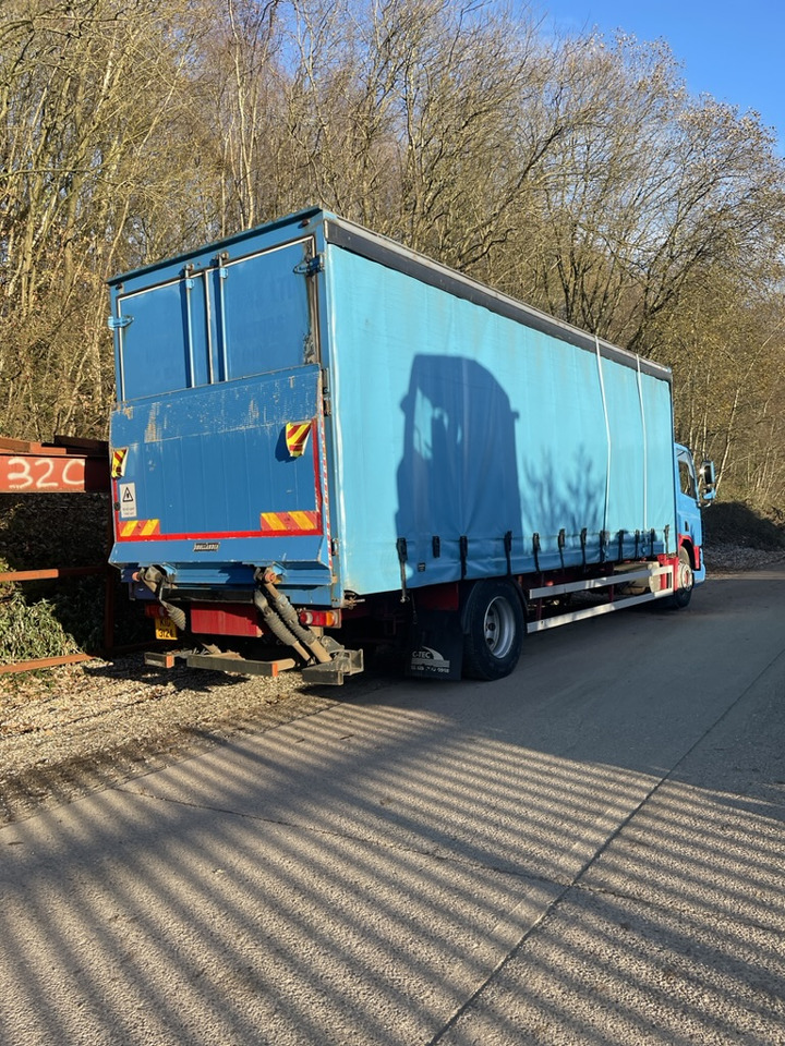 Daf 65CF 220 4x2 Curtain side - Camion à rideaux coulissants: photos 4 Daf 65CF 220 4x2 Curtain side - Camion à rideaux coulissants: photos 4