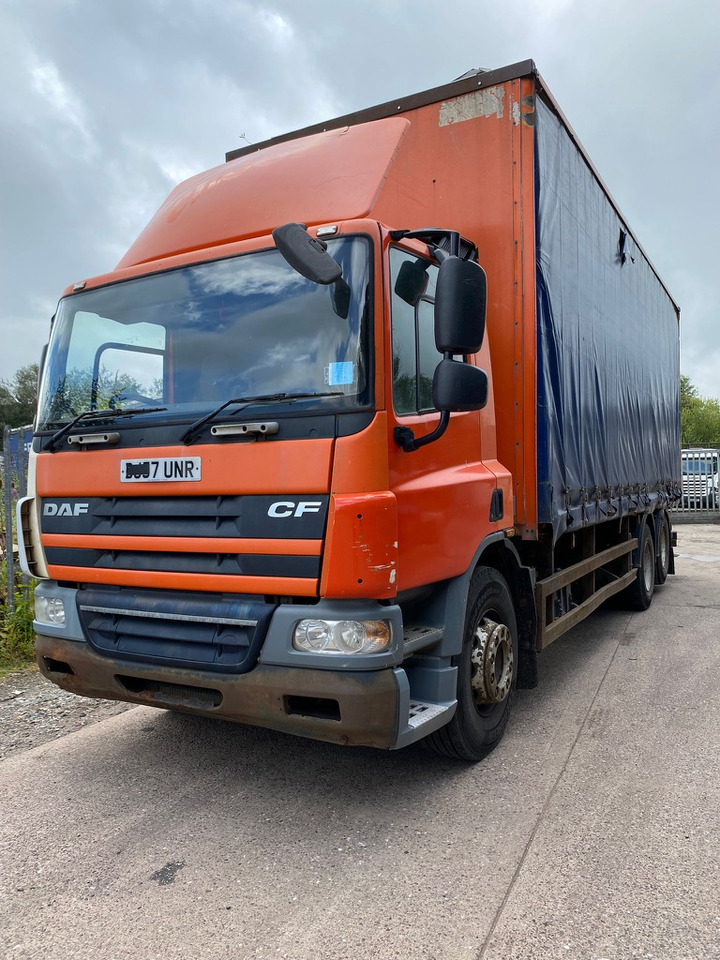 Daf 75 CF 310 6X2 Curtain side - Camion à rideaux coulissants: photos 1 Daf 75 CF 310 6X2 Curtain side - Camion à rideaux coulissants: photos 1