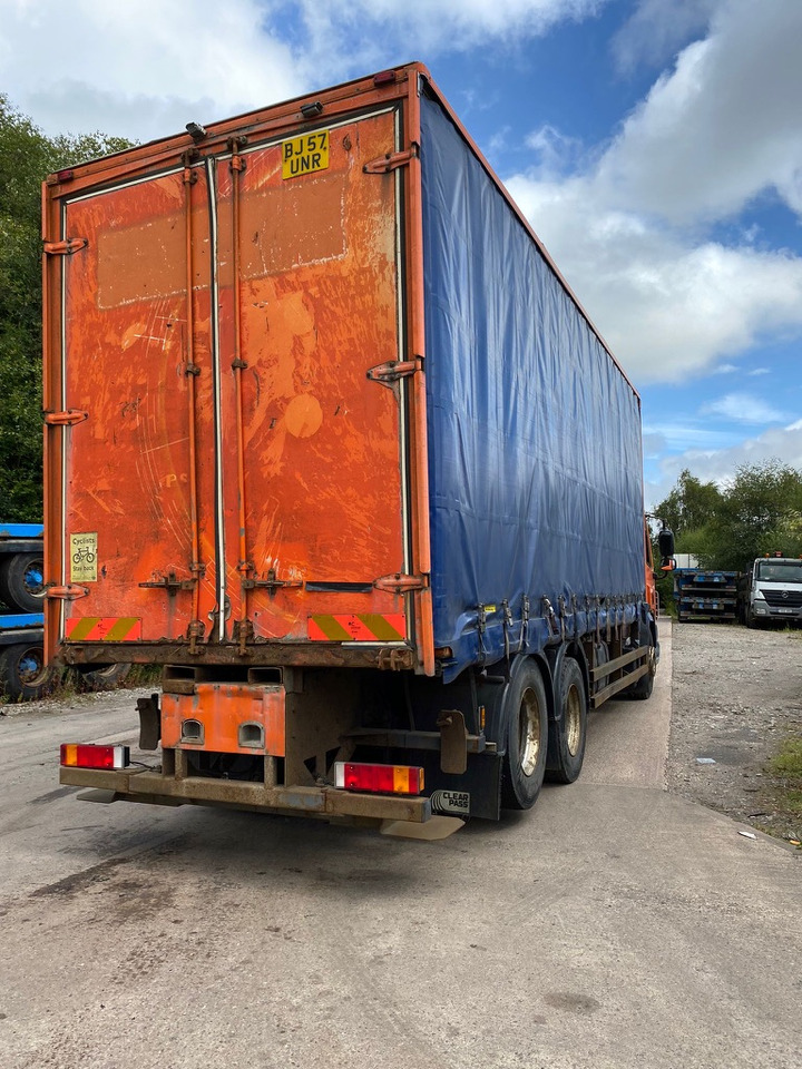 Daf 75 CF 310 6X2 Curtain side - Camion à rideaux coulissants: photos 4 Daf 75 CF 310 6X2 Curtain side - Camion à rideaux coulissants: photos 4