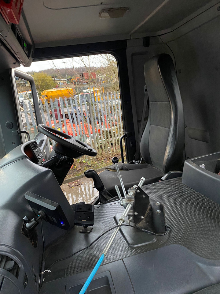 Scania P280 6x4 Concrete Mixer - Camion malaxeur: photos 5 Scania P280 6x4 Concrete Mixer - Camion malaxeur: photos 5