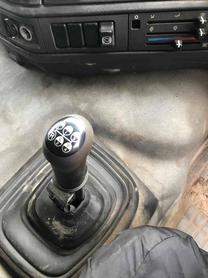 Volvo FM12 420 6x2 Rigid - Remorqueuse: photos 5 Volvo FM12 420 6x2 Rigid - Remorqueuse: photos 5
