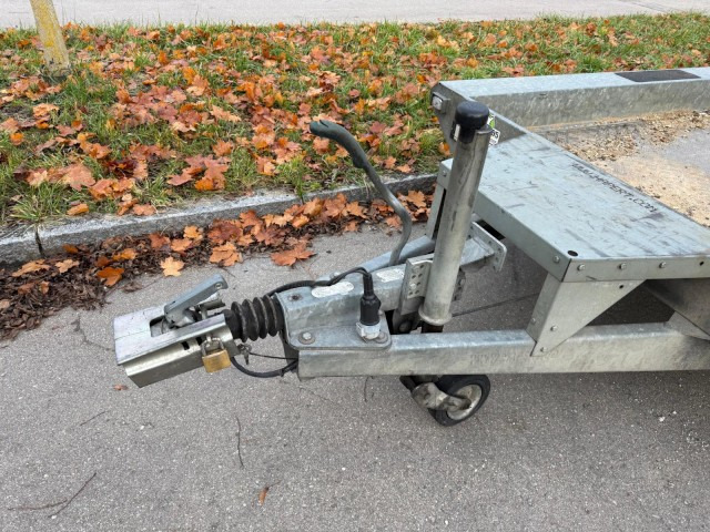 Hapert Indigo LF Baumaschinenanhänger 3,0 to. 3000 x 1500 x 300 mm - Remorque voiture: photos 2 Hapert Indigo LF Baumaschinenanhänger 3,0 to. 3000 x 1500 x 300 mm - Remorque voiture: photos 2