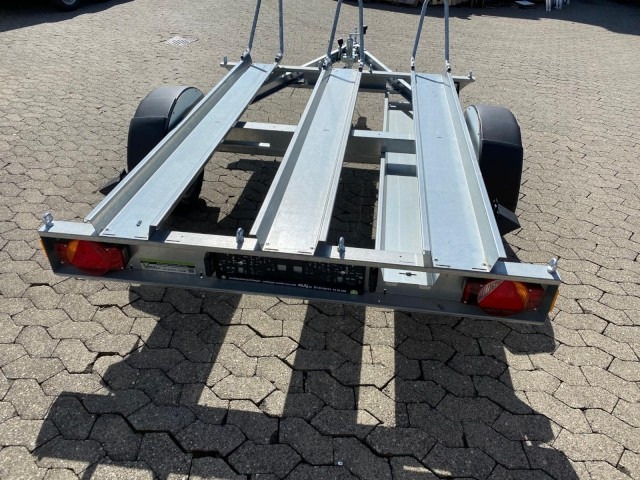 Humbaur Motorradanhänger HM 752113, 100 km/h 0,75 t. 2095 x 1365 x 70 mm - Remorque pour moto: photos 5 Humbaur Motorradanhänger HM 752113, 100 km/h 0,75 t. 2095 x 1365 x 70 mm - Remorque pour moto: photos 5