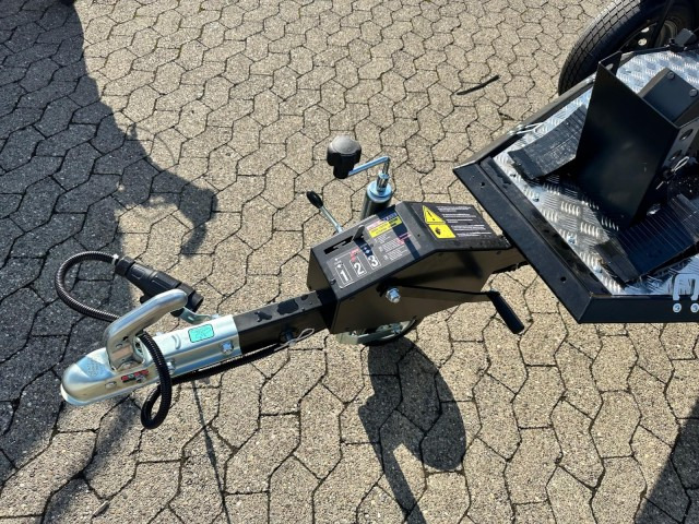 Lorries Motorradanhänger MT-1, 0,75 to. 245 x 99 cm, absenkbar - Remorque pour moto: photos 3 Lorries Motorradanhänger MT-1, 0,75 to. 245 x 99 cm, absenkbar - Remorque pour moto: photos 3