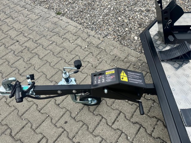 Lorries Motorradanhänger MT-2, 0,75 to. 240 x 174 cm, Alufelgen - Remorque pour moto: photos 3 Lorries Motorradanhänger MT-2, 0,75 to. 240 x 174 cm, Alufelgen - Remorque pour moto: photos 3