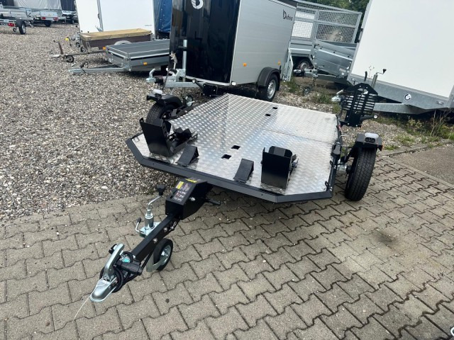 Lorries Motorradanhänger MT-2, 0,75 to. 240 x 174 cm, Alufelgen - Remorque pour moto: photos 1 Lorries Motorradanhänger MT-2, 0,75 to. 240 x 174 cm, Alufelgen - Remorque pour moto: photos 1