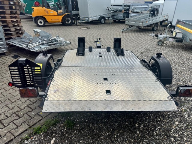 Lorries Motorradanhänger MT-2, 0,75 to. 240 x 174 cm, Alufelgen - Remorque pour moto: photos 5 Lorries Motorradanhänger MT-2, 0,75 to. 240 x 174 cm, Alufelgen - Remorque pour moto: photos 5