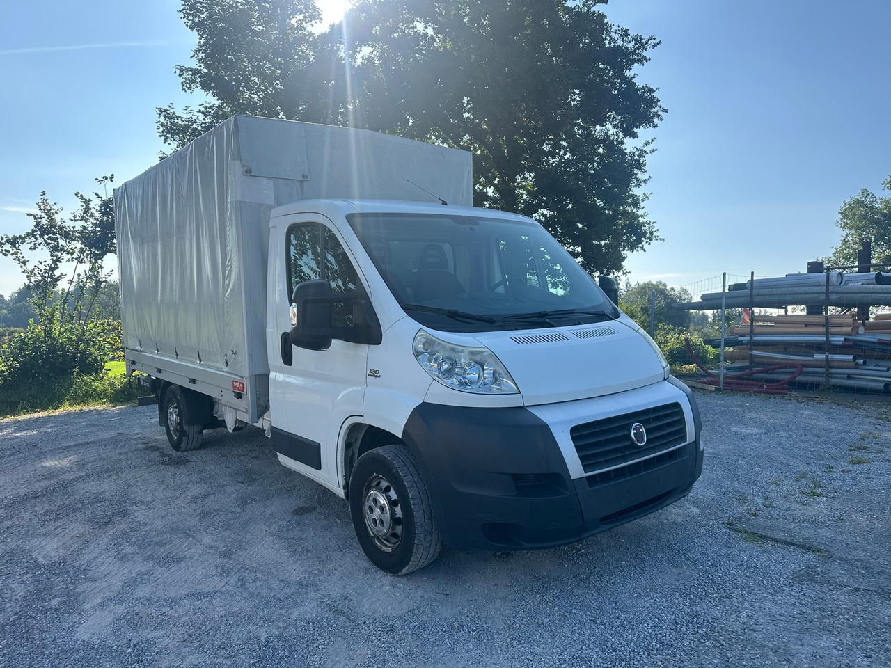 FIAT Ducato 17q 2.3 JTD Hebebühne - Utilitaire rideaux coulissants (PLSC): photos 2 FIAT Ducato 17q 2.3 JTD Hebebühne - Utilitaire rideaux coulissants (PLSC): photos 2