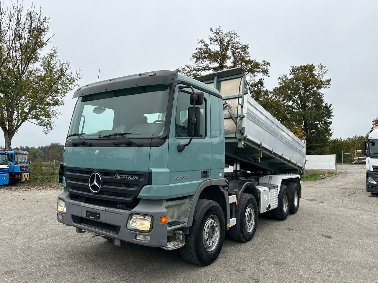 MERCEDES-BENZ Actros 3246 8x4 Kipper - Camion benne: photos 1 MERCEDES-BENZ Actros 3246 8x4 Kipper - Camion benne: photos 1