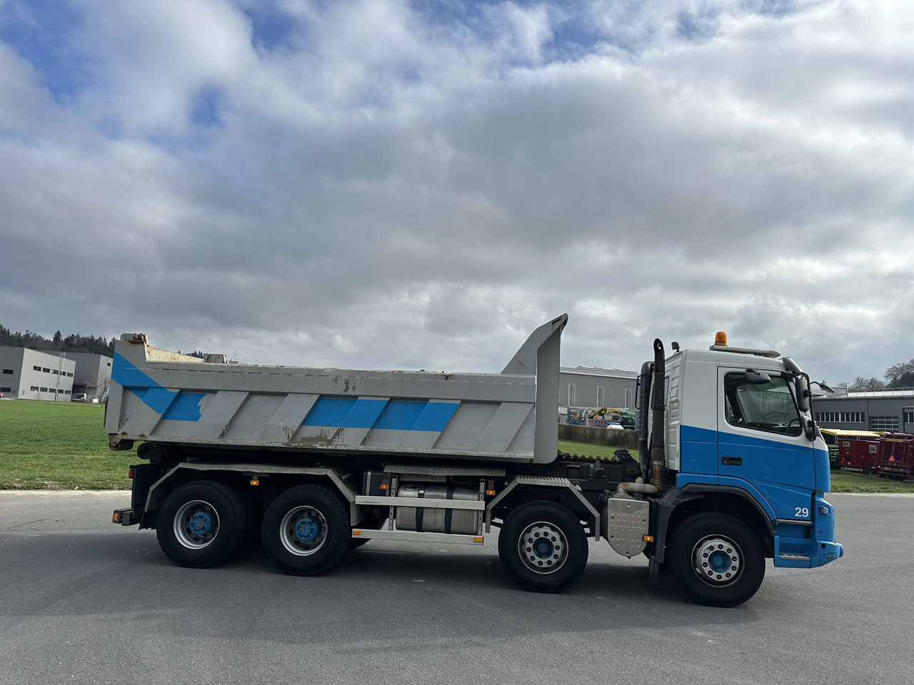 VOLVO FMX 420 440 460 480 8x4 Kettengäret sörling mulde - Camion ampliroll: photos 5 VOLVO FMX 420 440 460 480 8x4 Kettengäret sörling mulde - Camion ampliroll: photos 5
