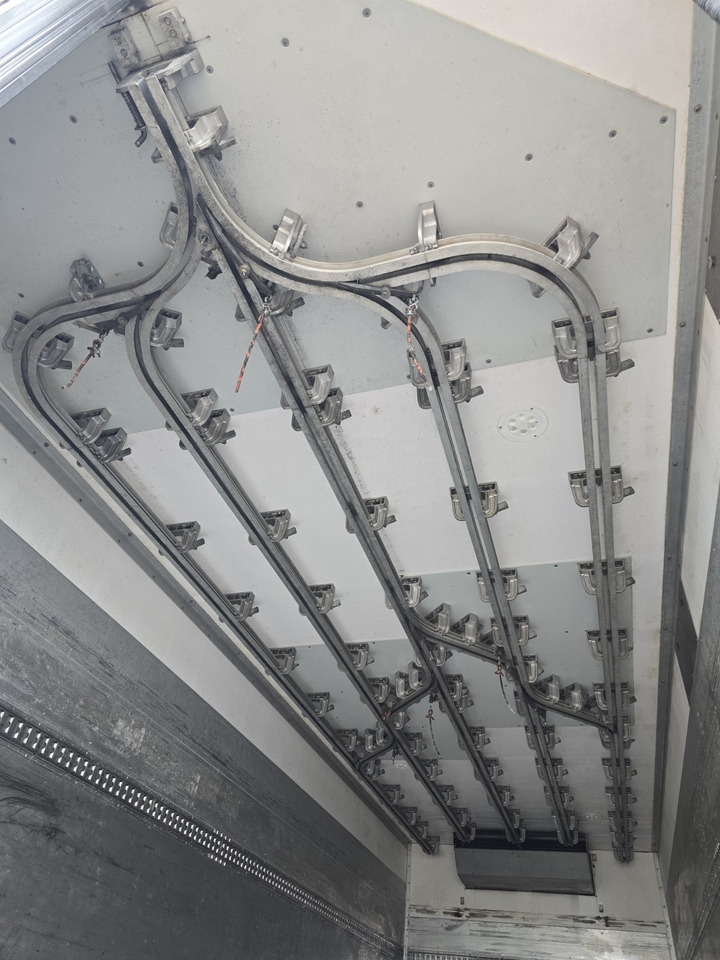 Crédit-bail de VOLVO FM 370 - ThermoKing - meat Rail VOLVO FM 370 - ThermoKing - meat Rail: photos 9 Crédit-bail de VOLVO FM 370 - ThermoKing - meat Rail VOLVO FM 370 - ThermoKing - meat Rail: photos 9