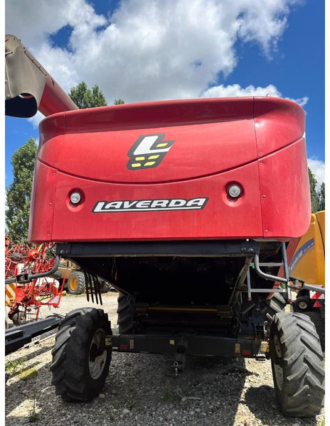 Laverda M 304 - Moissonneuse-batteuse: photos 4 Laverda M 304 - Moissonneuse-batteuse: photos 4