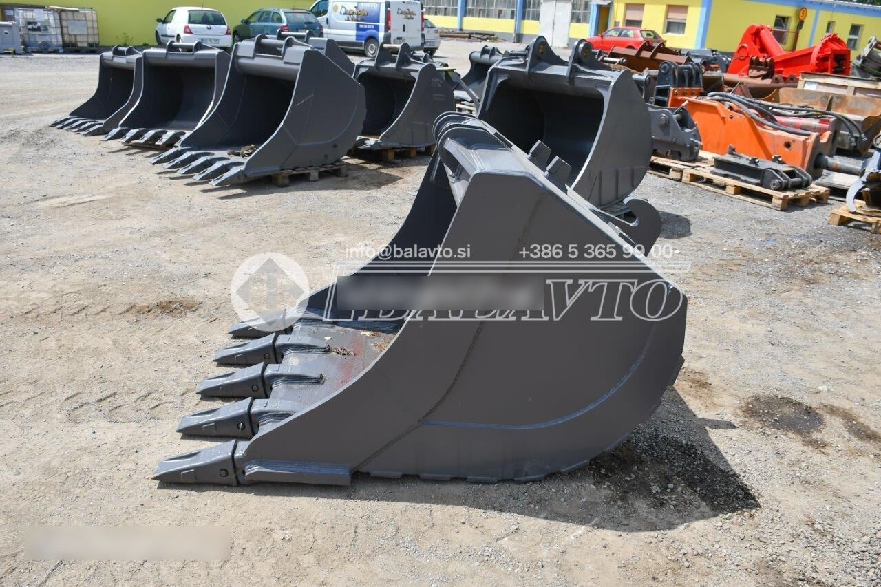 BALAVTO digging bucket 1300 mm S1 - Godet pour pelle: photos 3 BALAVTO digging bucket 1300 mm S1 - Godet pour pelle: photos 3