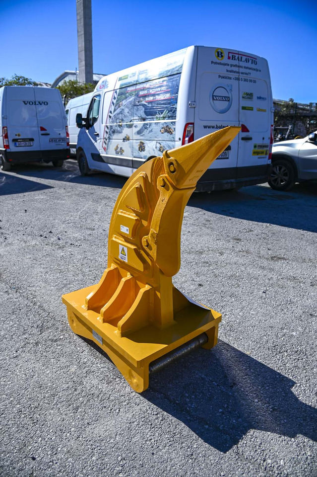 BAT BR10 - Ripper pour Pelle: photos 2 BAT BR10 - Ripper pour Pelle: photos 2