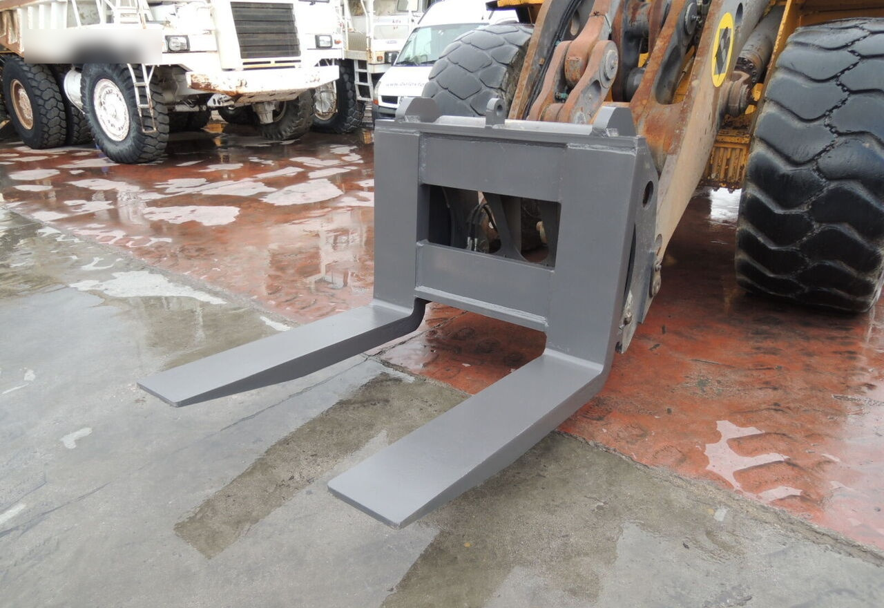 Balavto STONE BLOCKS FORKS for loaders - Fourches pour Chargeuse: photos 1 Balavto STONE BLOCKS FORKS for loaders - Fourches pour Chargeuse: photos 1