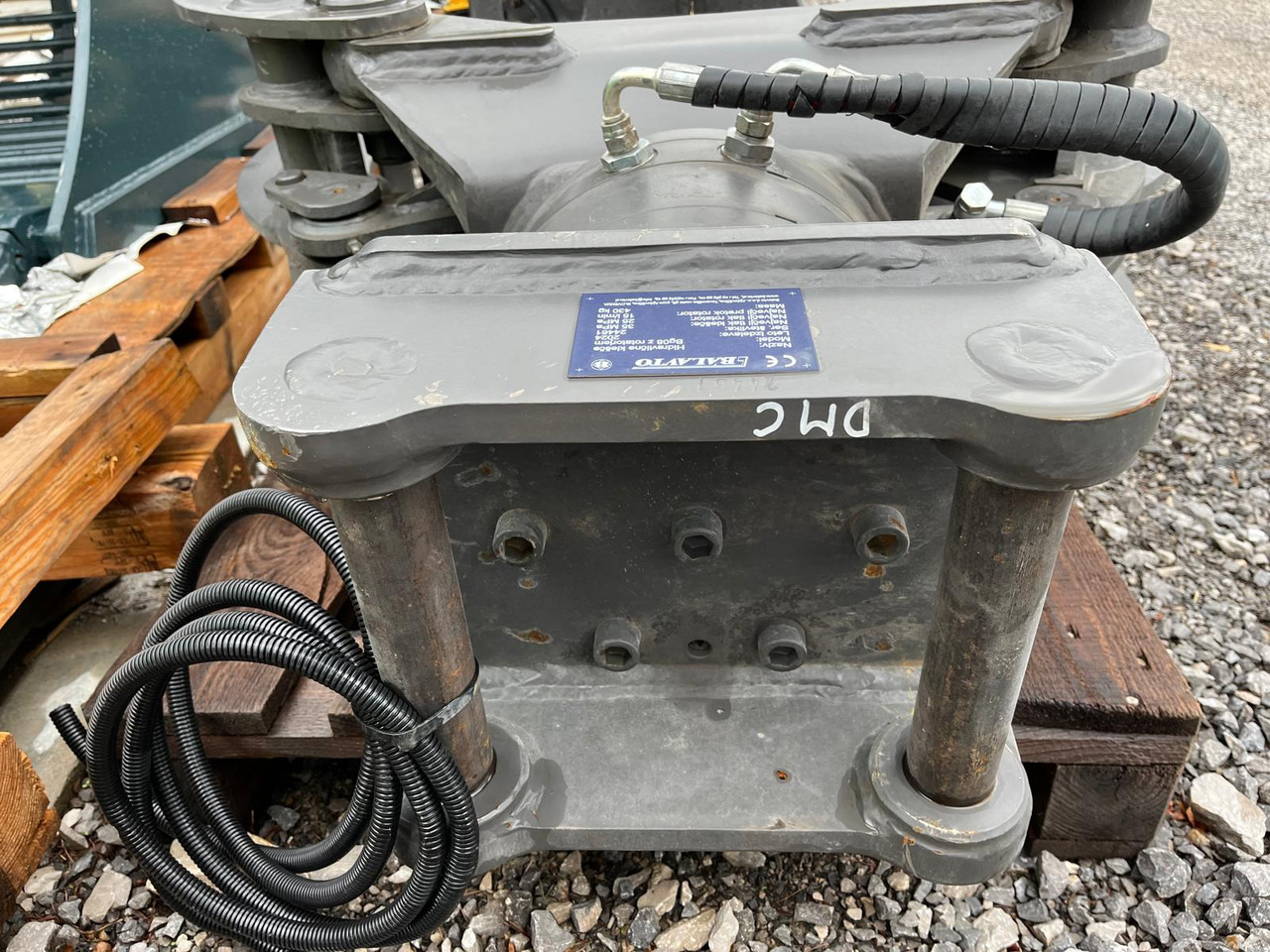 Balavto stone grapple BG08 with rotator - Grappin pour Pelle: photos 4 Balavto stone grapple BG08 with rotator - Grappin pour Pelle: photos 4