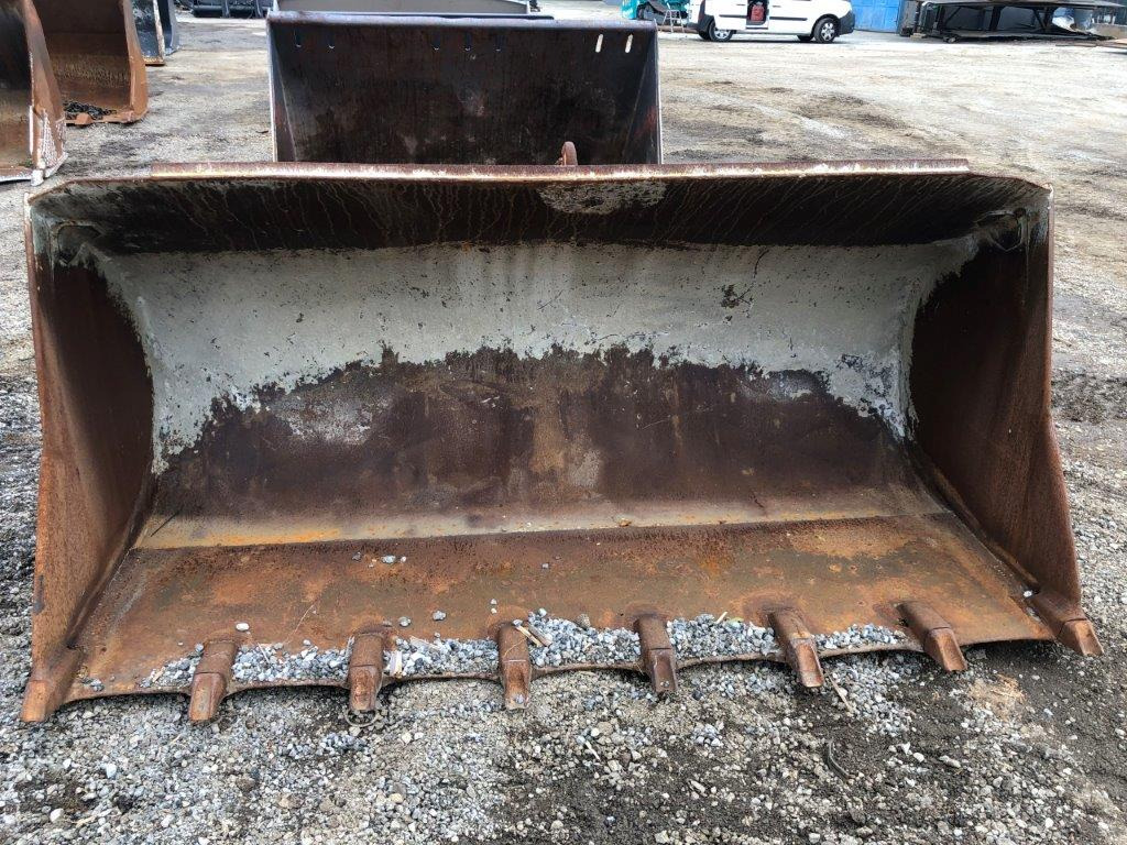 Caterpillar loader bucket 2900 mm - Godet pour chargeur: photos 2 Caterpillar loader bucket 2900 mm - Godet pour chargeur: photos 2