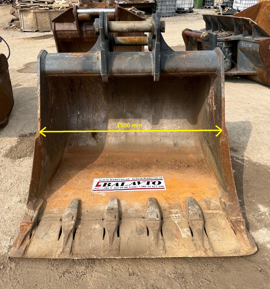 Digging bucket 1500 mm - Godet pour pelle: photos 2 Digging bucket 1500 mm - Godet pour pelle: photos 2