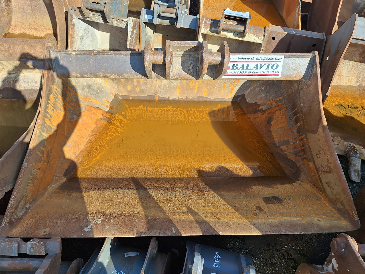 Excavating/slope digging bucket 1600 mm S1 - Godet: photos 2 Excavating/slope digging bucket 1600 mm S1 - Godet: photos 2