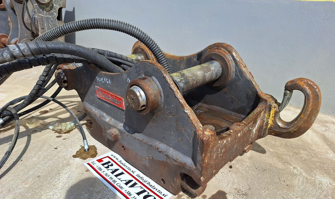 OilQuick quick coupler - Attache rapide pour Pelle: photos 1 OilQuick quick coupler - Attache rapide pour Pelle: photos 1
