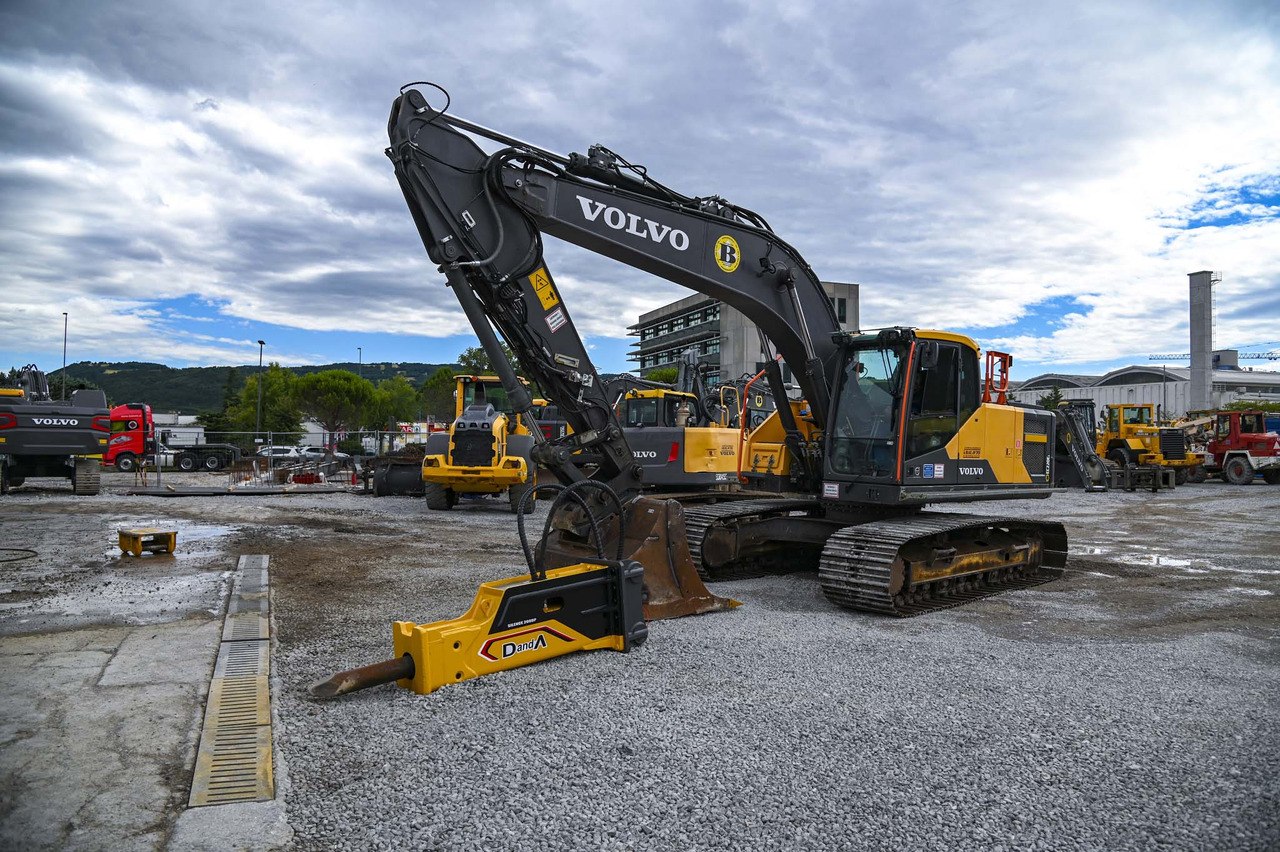 VOLVO EC220EL - Pelle sur chenille: photos 3 VOLVO EC220EL - Pelle sur chenille: photos 3
