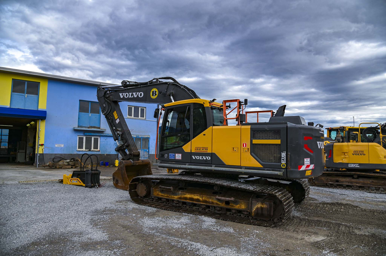 Pelle sur chenille VOLVO EC220EL: photos 7