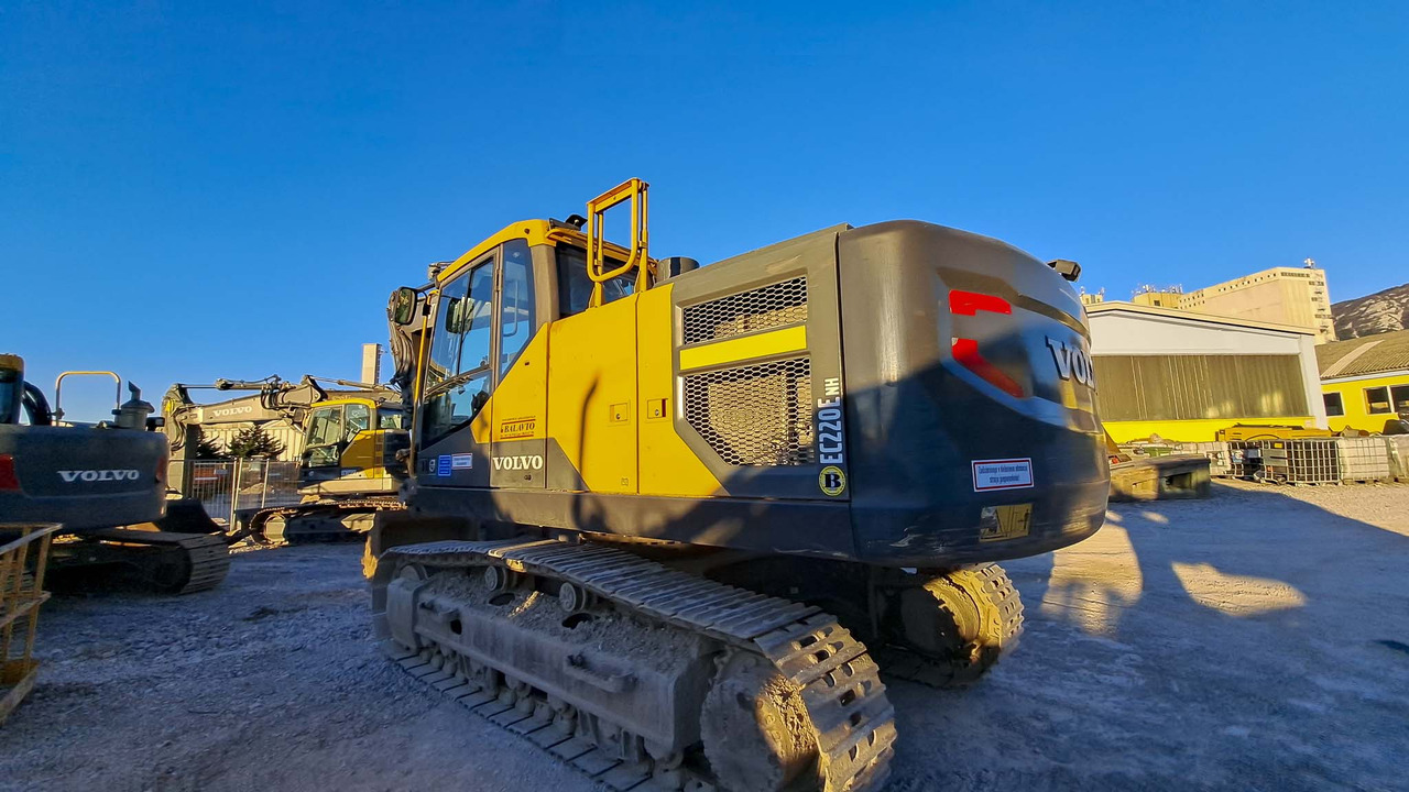 VOLVO EC220ENH - Pelle sur chenille: photos 3 VOLVO EC220ENH - Pelle sur chenille: photos 3
