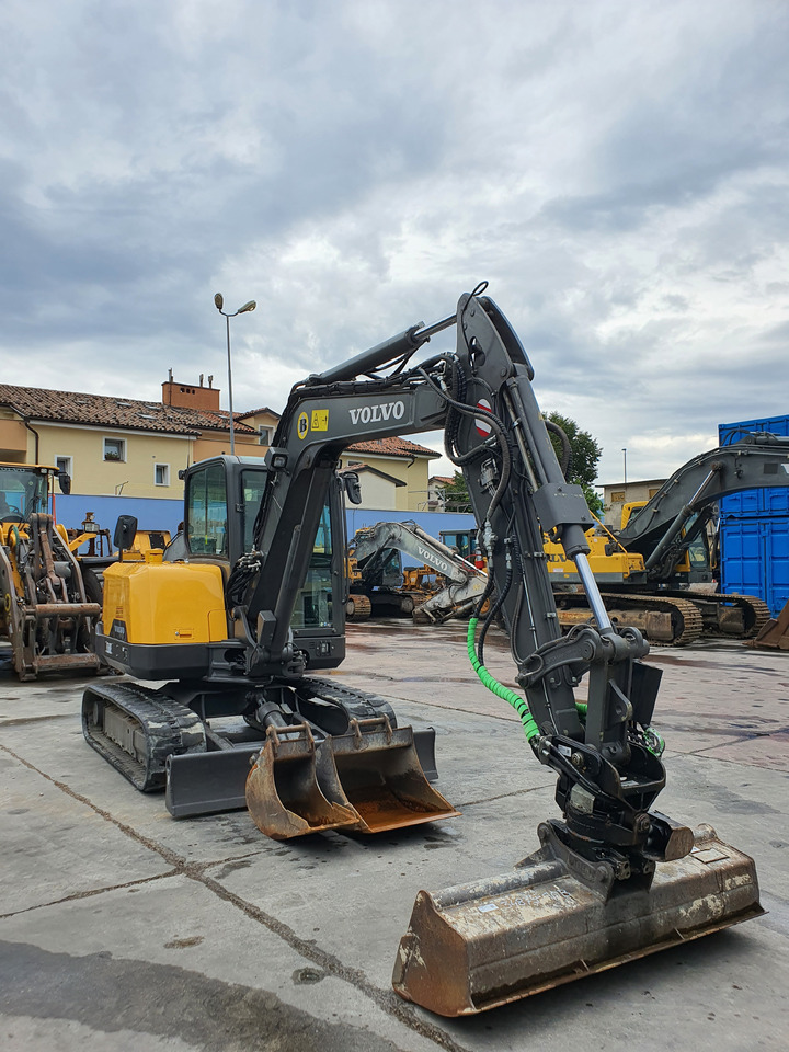 VOLVO EC60E - Mini pelle: photos 5 VOLVO EC60E - Mini pelle: photos 5